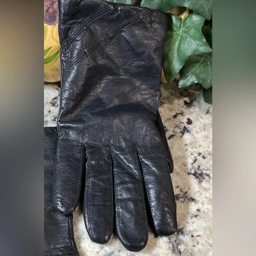 Plush Black Leather Gloves Size L (8.5) | Soft Leather|Asymmetrical Design NEW